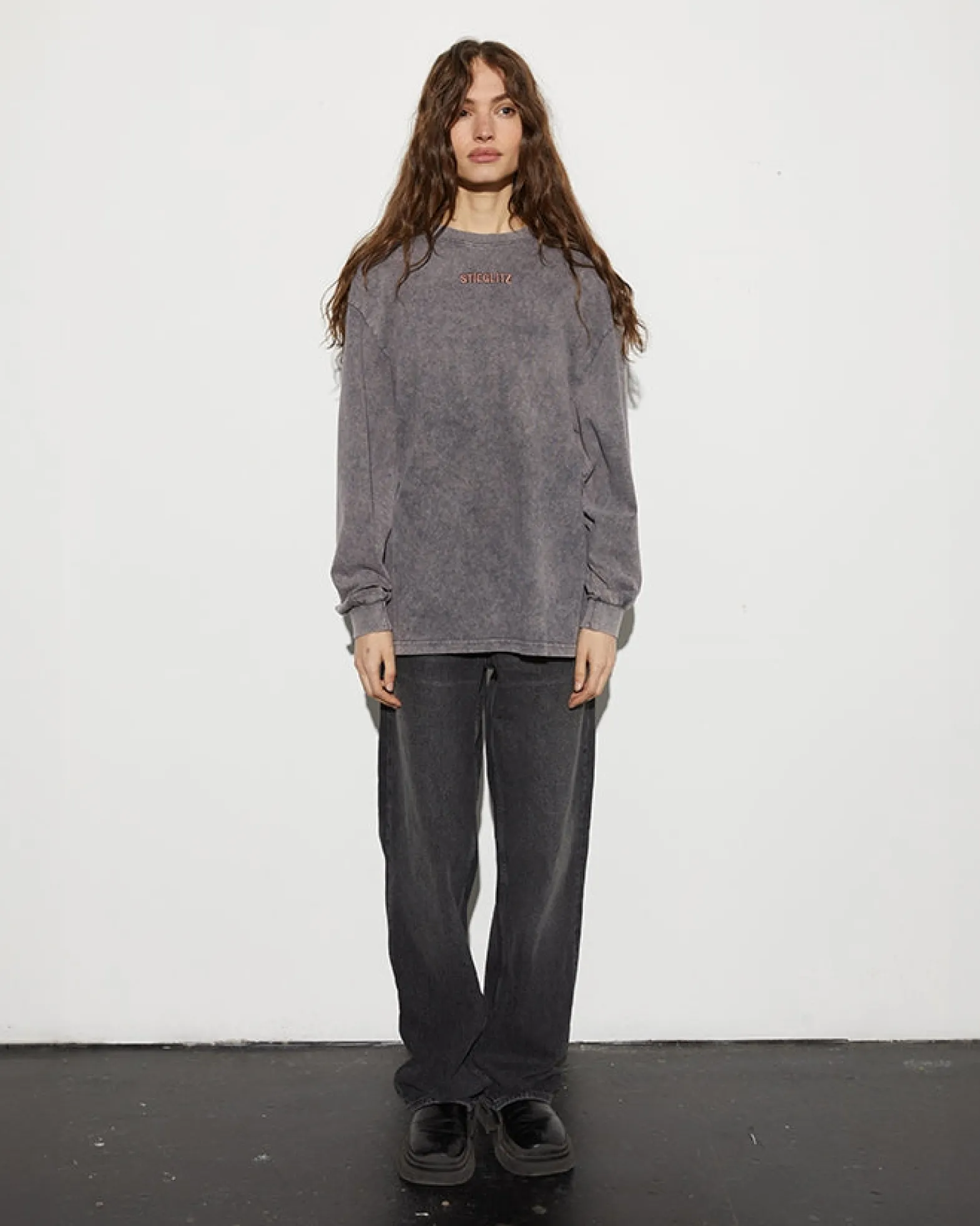 Worn Out Skate Longsleeve | Washed Grey^STIEGLITZ New